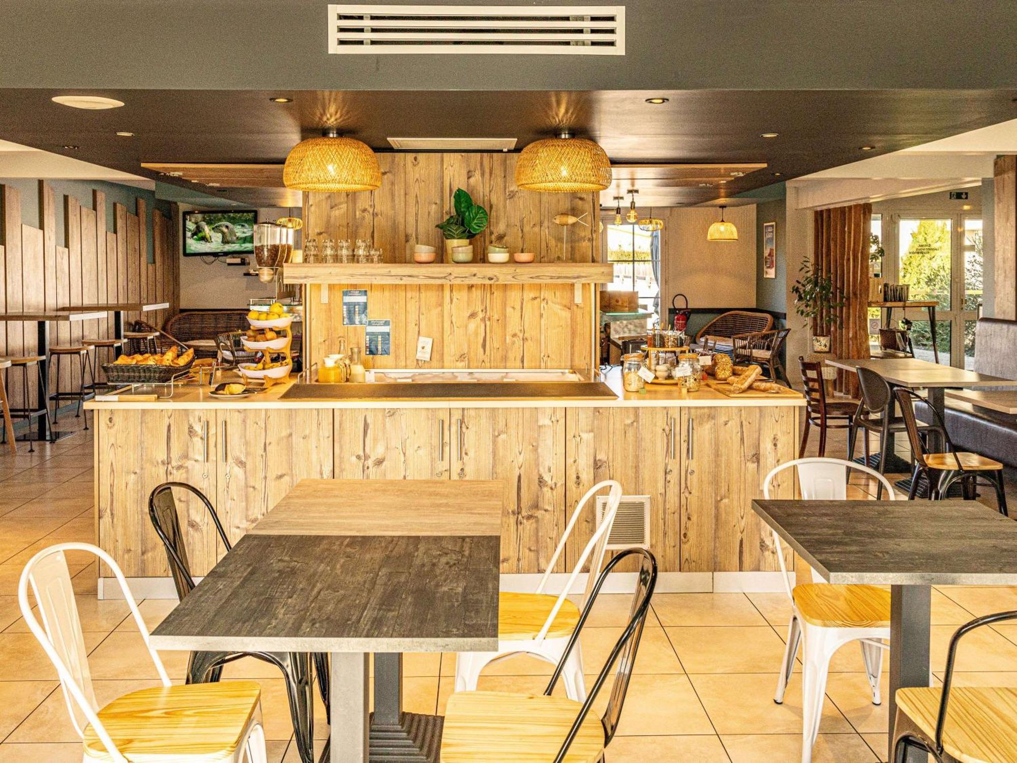 Ibis Styles Marennes D'Oleron Hotel Exterior photo